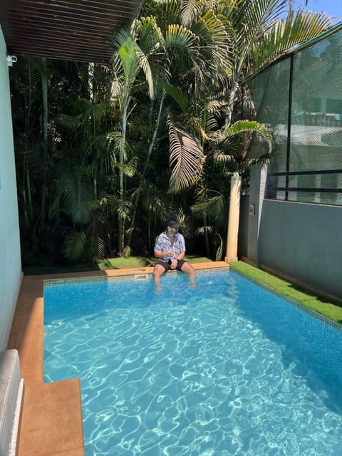 People, Pool view, Swimming pool, group of guests