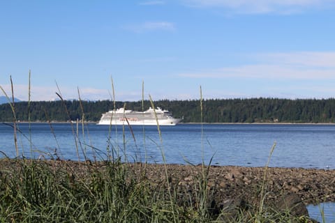 Ramada by Wyndham Campbell River Hotel in Campbell River