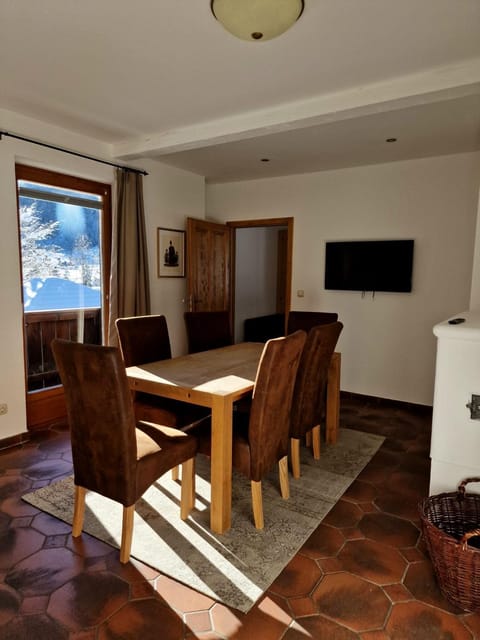 Pension Baranekhof - nearest accommodation from Kitzsteinhorn Hotel in Piesendorf