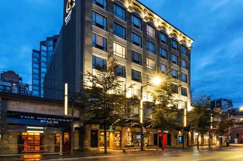 Quality Inn & Suites Hotel in Vancouver