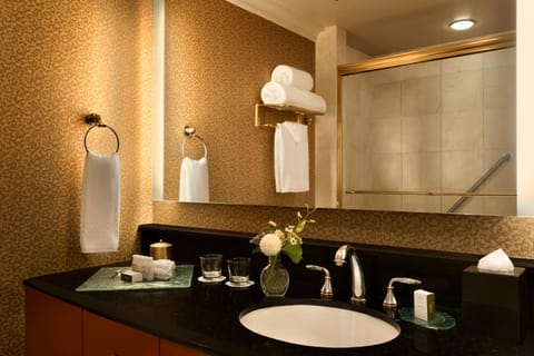 Hotel Le Soleil by Executive Hotels Hotel in Vancouver