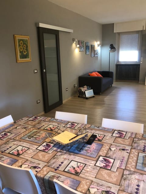 "La Bella della Cappuccina" Casa con Parcheggio Interno Gratuito Apartamento in Domodossola