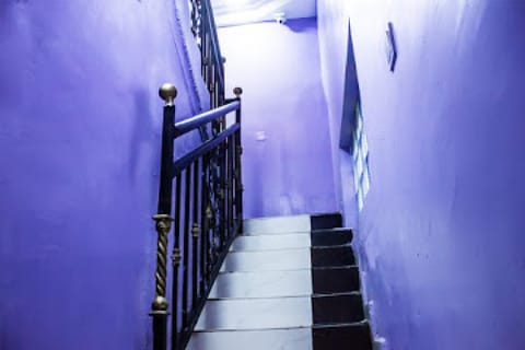 Room in Apartment - Oragon Hotel -Penthouse Bed and Breakfast in Lagos