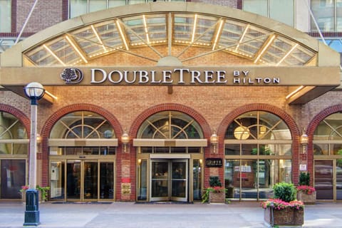 DoubleTree by Hilton Toronto Downtown Hotel in Toronto
