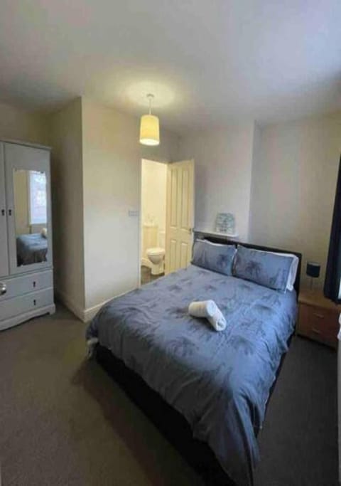 4-5 Bedroom House For Corporate Stays in Kettering Casa in Kettering