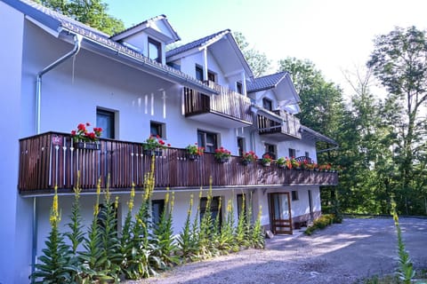 Property building, Balcony/Terrace