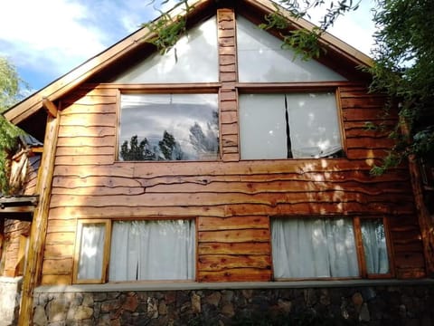 CASA BELLO House in San Martín de los Andes