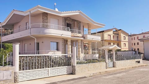 Property building, Facade/entrance, Day, Neighbourhood, View (from property/room), Balcony/Terrace, Street view