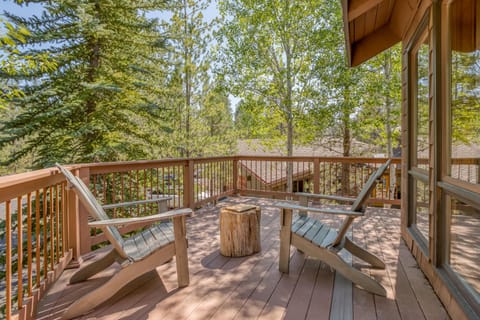 Sunriver Treehouse - Meredith Lodging House in Sunriver