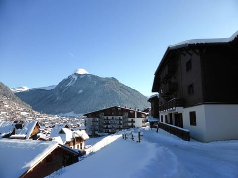 Property building, Winter