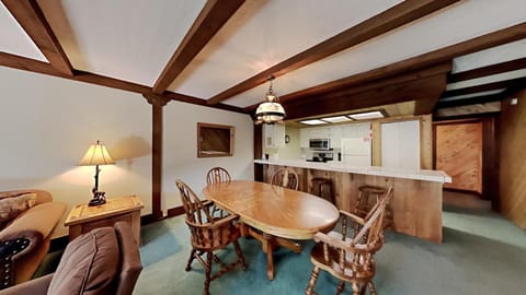 Slopeside 1849 Condos - Comfortable 3 BR Condos with Full Kitchens Apartment in Mammoth Lakes