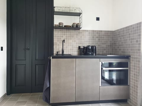 Kitchen or kitchenette, kitchen