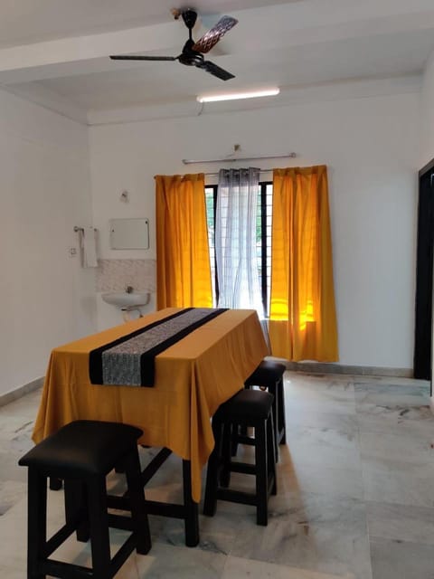 Andoor Homes, Apt 2D Condo in Thiruvananthapuram