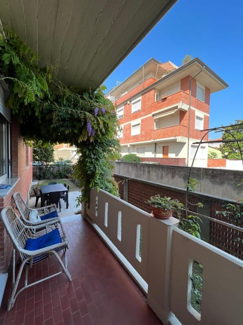 Casa Marina Giardino delle Rose Apartment in Marina di Carrara