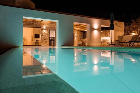 Villa Sorriso - Beach House, Seaview, Pool Villa in Naxos, Naxos and Lesser Cyclades, Greece