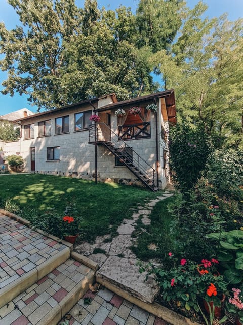 Property building, Garden, Garden view