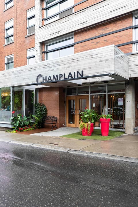 Property building, Street view