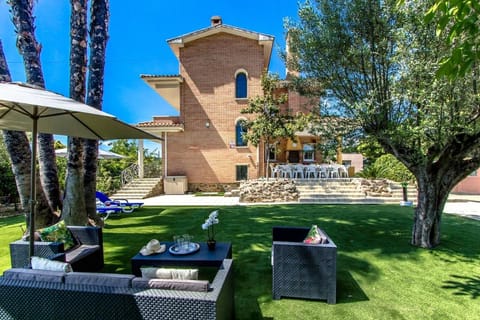 Patio, Garden, Garden view