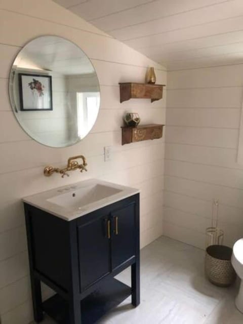 Columbus First Tiny House Amenities & Charm House in Phenix City