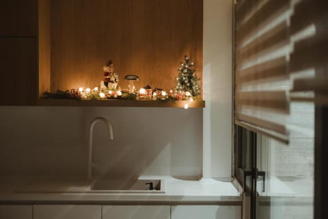 Decorative detail, Seasons