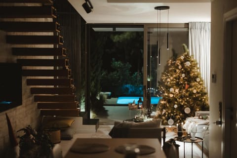 Decorative detail, Seasons