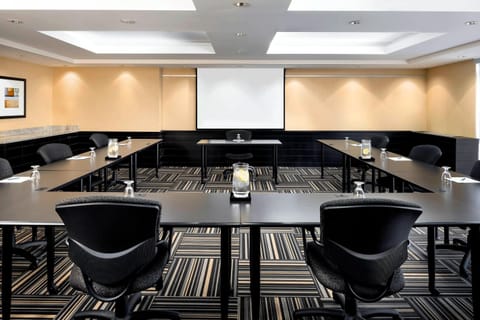 Meeting/conference room