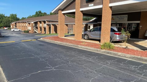 My Home & Suites Toccoa Hotel in Toccoa