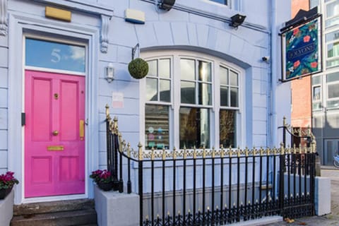 Property building, Facade/entrance, Day, Street view