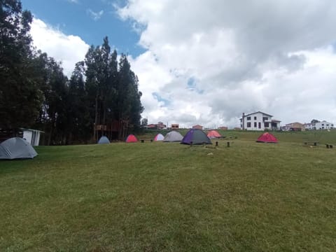 Camping Las Acacias Campground/ 
RV Resort in Guatavita