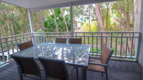 Garden, View (from property/room), Balcony/Terrace, Dining area, Garden view