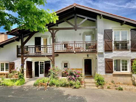 Property building, Facade/entrance, Garden, View (from property/room), Balcony/Terrace