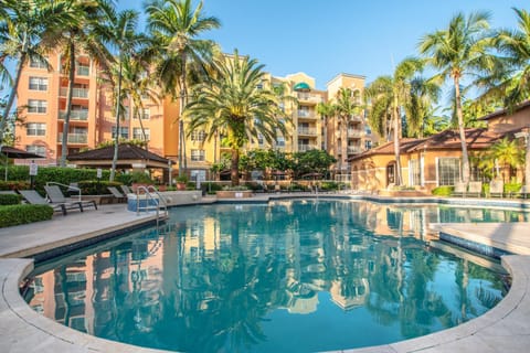 Yacht Club at aventura Amazing Marina view parking included Appartement in Aventura