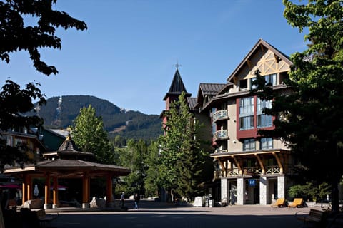 Delta Hotels by Marriott Whistler Village Suites Hôtel in Whistler