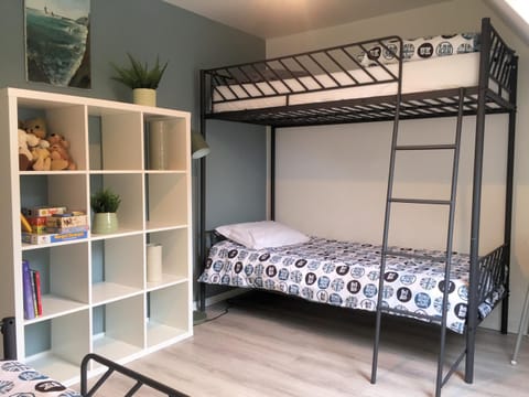 Photo of the whole room, Bedroom, bunk bed