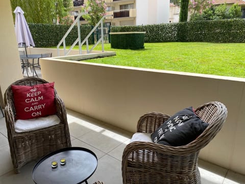 Patio, Garden, Garden view