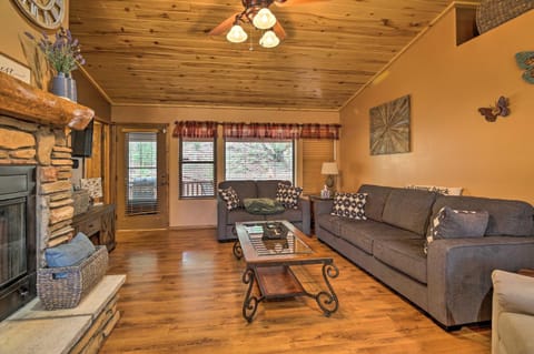 Cute and Cozy Abode, 3 Mi to Fool Hollow Lake! Casa in Show Low