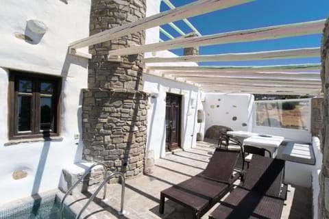 Aspro Paros Villa for 6-7 House in Paros, Greece