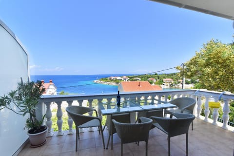 View (from property/room), Balcony/Terrace, Seating area, Sea view