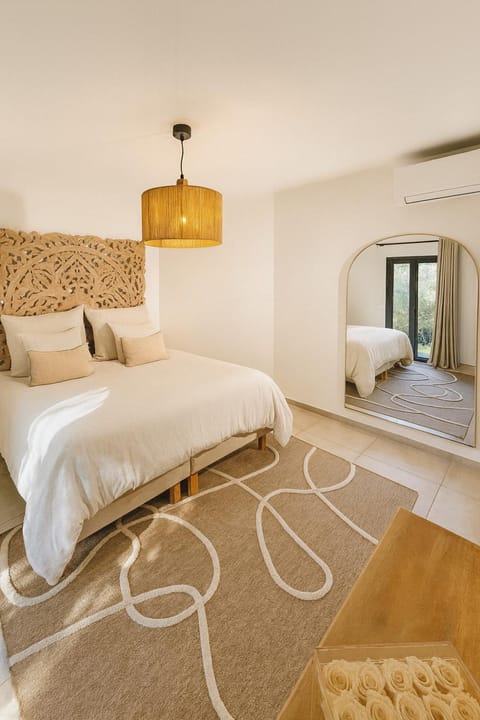 Magnifique Villa « Le Rocher de Noha »Côte d’Azur Villa in Saint Paul de Vence