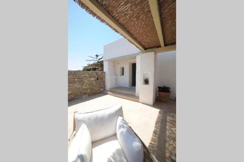 Casa Vento - Maisonette near Santa Maria beach Villa in Paros, Greece