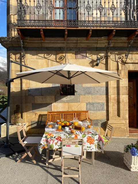 La Casona de Lombraña, en Polaciones (Saja-Nansa) Country House in Cantabria