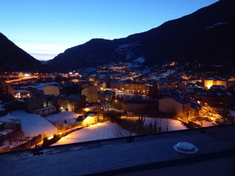 Balcony/Terrace, City view, Mountain view, Sunset