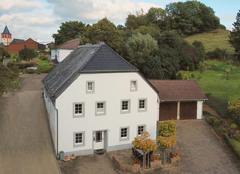 Property building, Day, Natural landscape