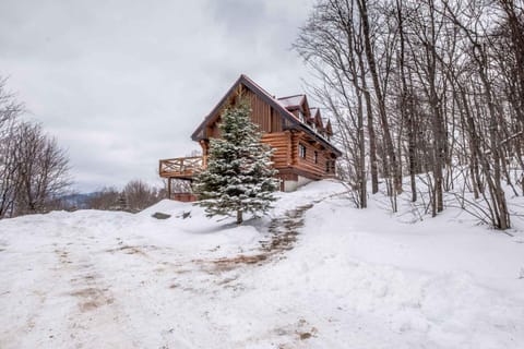 RCNT Chalets Mont-Tremblant Chalet in Ontario