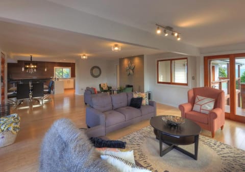 Whaler's Watch Luxury Home Casa in Norfolk Island