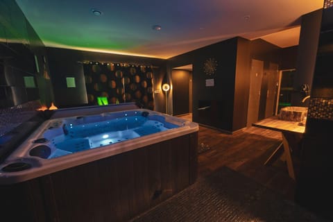 Sauna, Steam room, Spa and wellness centre/facilities