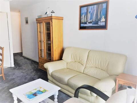 Appartement Lumineux, Calme, Proche Commerces et Centre, Parking, Ascenseur, 2 Chambres - FR-1-4-612 Apartment in Ciboure