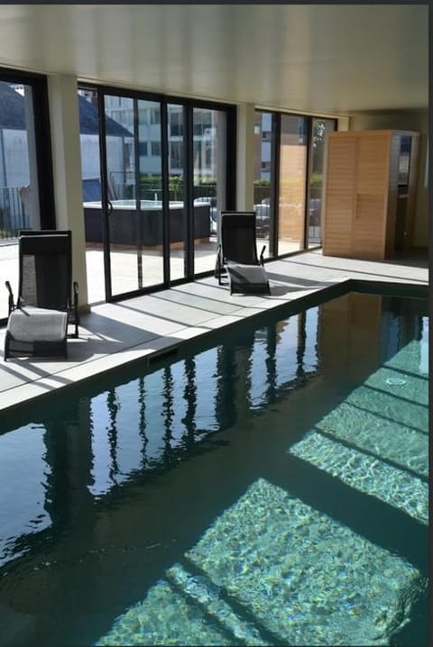 Hot Tub, Sauna, Pool view, Swimming pool, sunbed