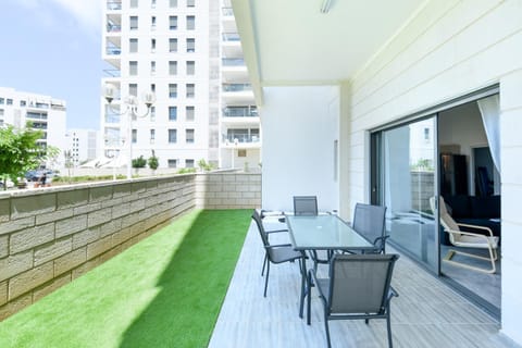 Day, Balcony/Terrace, Living room