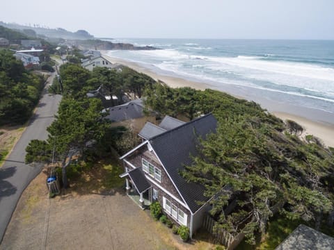 Sheltering Pines House in Lincoln Beach